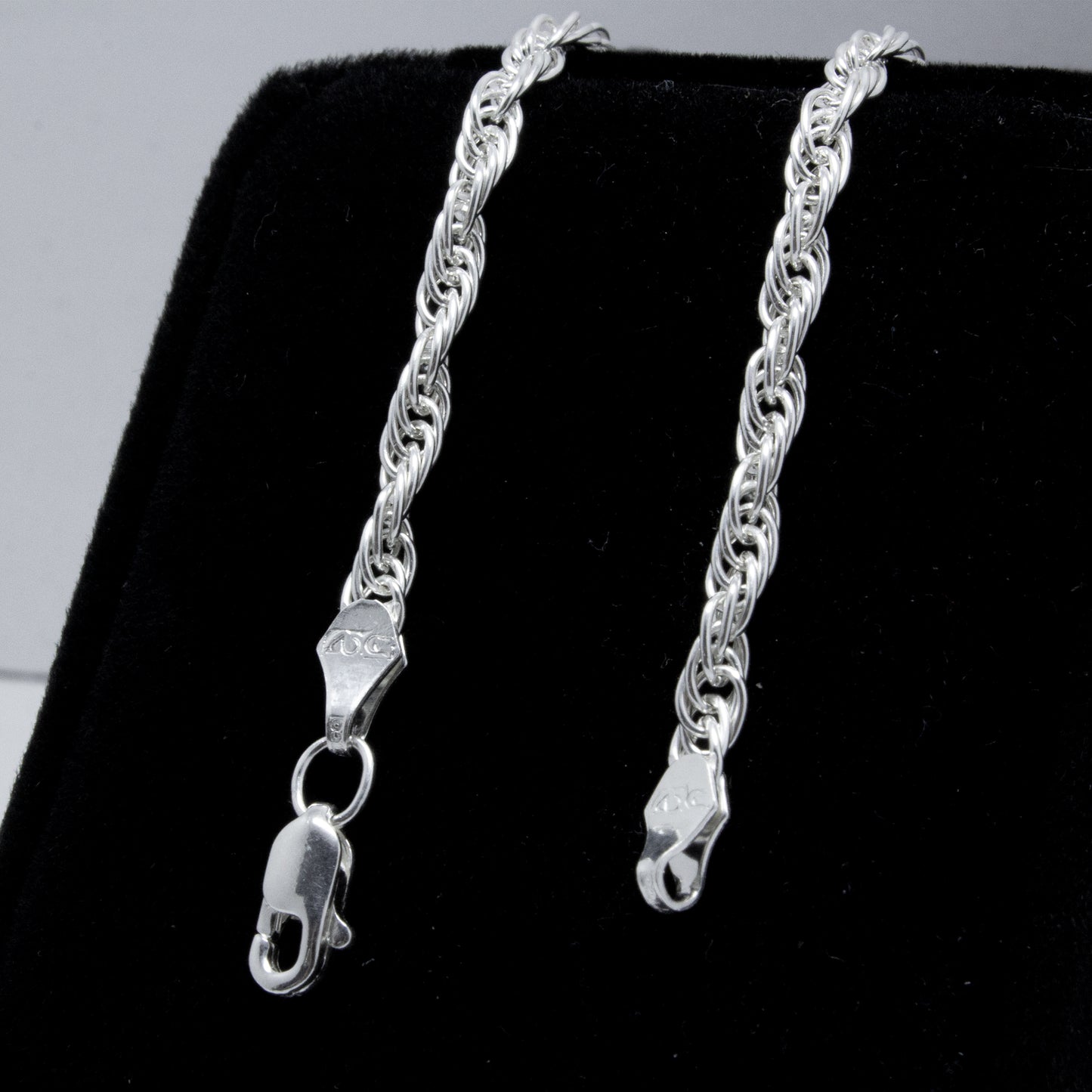 Pulsera Torsal Plata 925 – Accesorio Minimalista y Sofisticado para Mujer